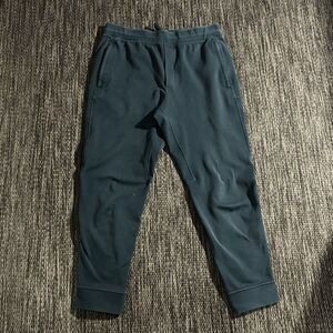 Lululemon Sojourn Jogger